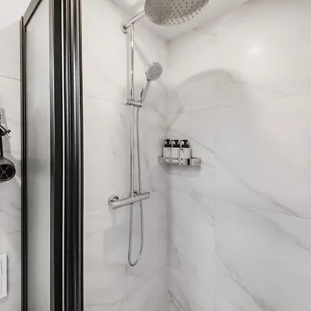 Apartment Zveryno Vilnius